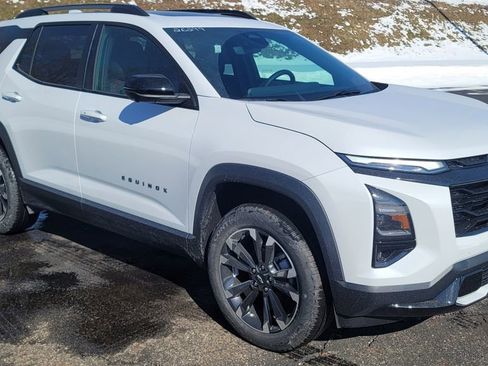 New 2026 Chevrolet Equinox RS image 2