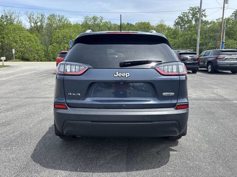 Used 2020 Jeep Cherokee Latitude Plus w/ Cold Weather Group AWD/4WD image 6