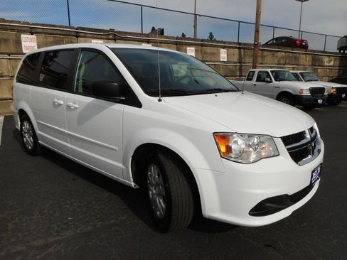 Used 2017 Dodge Grand Caravan SE w/ Power Window Group image 1