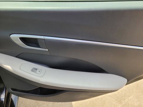 Used 2022 Hyundai Sonata SEL FWD image 11