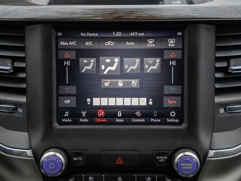Used 2019 RAM 1500 Laramie image 31