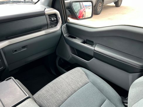 Used 2021 Ford F150 XLT AWD/4WD image 11
