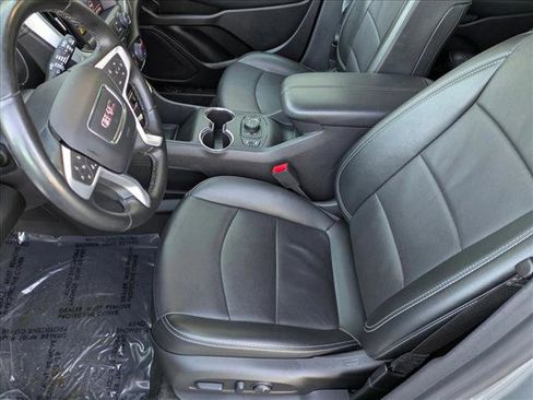 Used 2024 GMC Terrain SLT image 16
