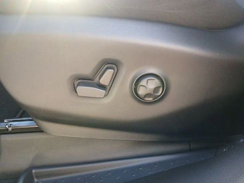 New 2026 Chrysler Pacifica Select image 33