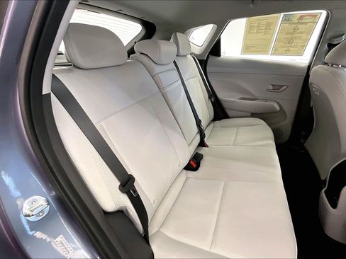 Used 2024 Hyundai Kona SE FWD image 18