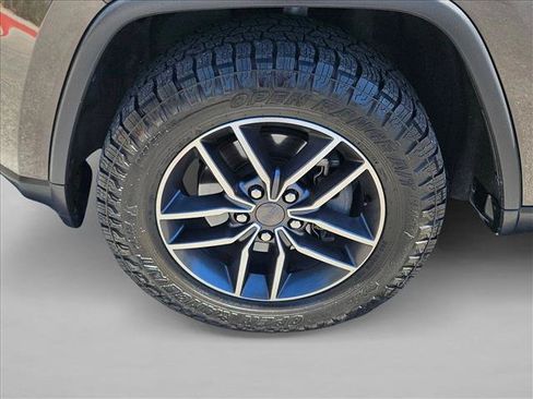 Used 2020 Jeep Grand Cherokee Laredo w/ Quick Order Package 2BN North AWD/4WD image 21