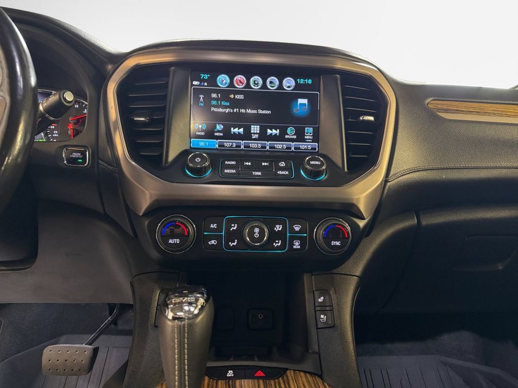Used 2019 GMC Acadia Denali w/ Technology Package AWD/4WD image 22