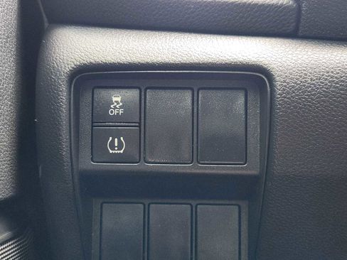 Used 2018 Honda CR-V LX image 22