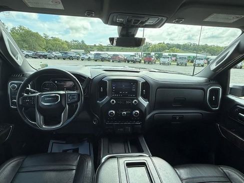 Used 2021 GMC Sierra 3500 Denali w/ Denali Ultimate Package image 10