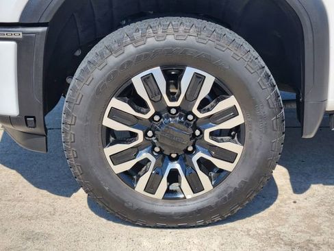 Used 2025 GMC Sierra 2500 Denali Ultimate w/ Max Trailering Package AWD/4WD image 10
