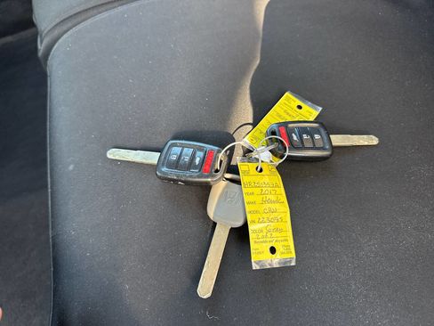 Used 2017 Honda CR-V LX image 13