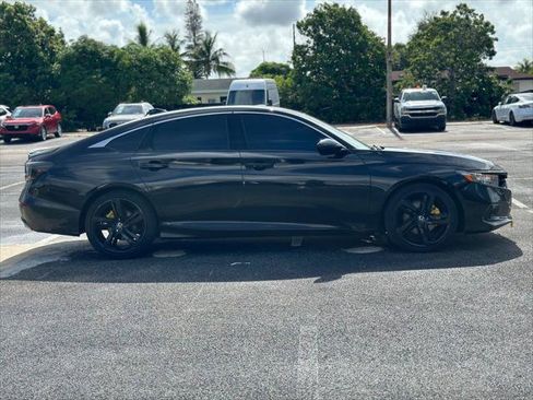 Used 2021 Honda Accord Sport Special Edition image 9