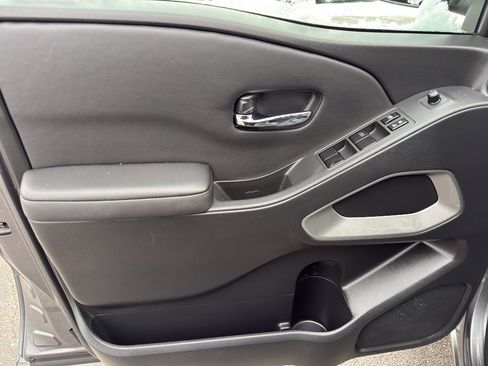 Certified 2024 Nissan Frontier SV w/ SV Convenience Package image 12