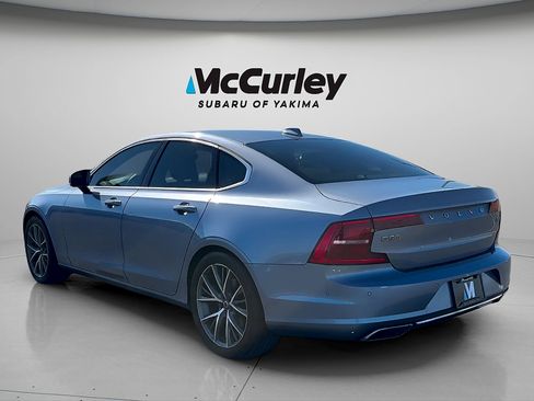 Used 2017 Volvo S90 T6 Momentum w/ Vision Package AWD/4WD image 4