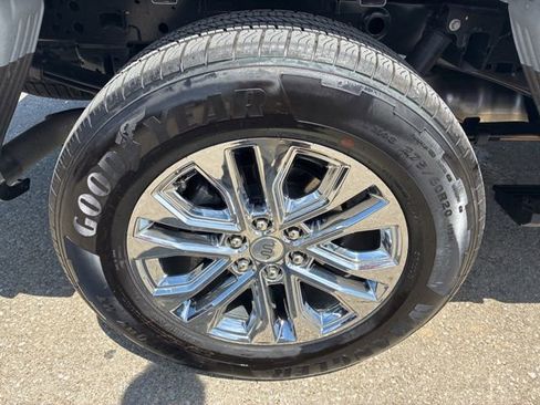 Used 2026 Ford F150 King Ranch w/ Equipment Group 601A High AWD/4WD image 13