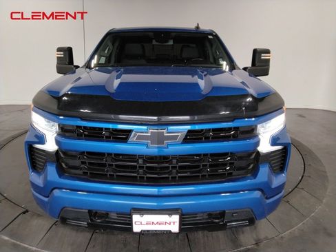 Used 2023 Chevrolet Silverado 1500 RST w/ Convenience Package II image 2
