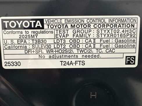 Used 2025 Toyota 4Runner SR5 image 71