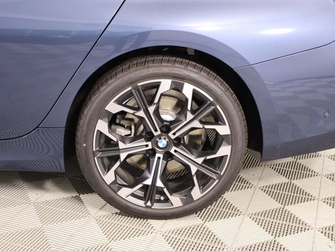 New 2026 BMW 330i Sedan w/ Convenience Package RWD image 19