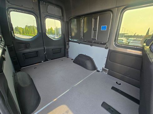 New 2026 Mercedes-Benz Sprinter 2500 image 19