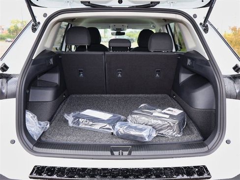New 2025 Volkswagen Tiguan S AWD/4WD image 10