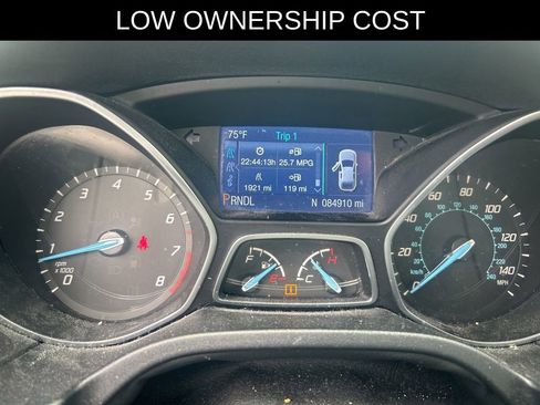 Used 2014 Ford Focus SE FWD image 10