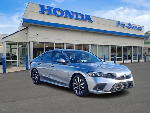 Used 2023 Honda Civic EX image 3