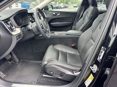 Used 2022 Volvo XC60 B6 Inscription w/ Advanced Package AWD/4WD image 10