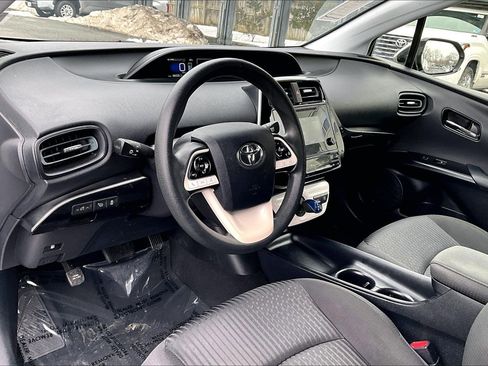 Used 2017 Toyota Prius Two w/ Prius Two Safety Plus Package image 13