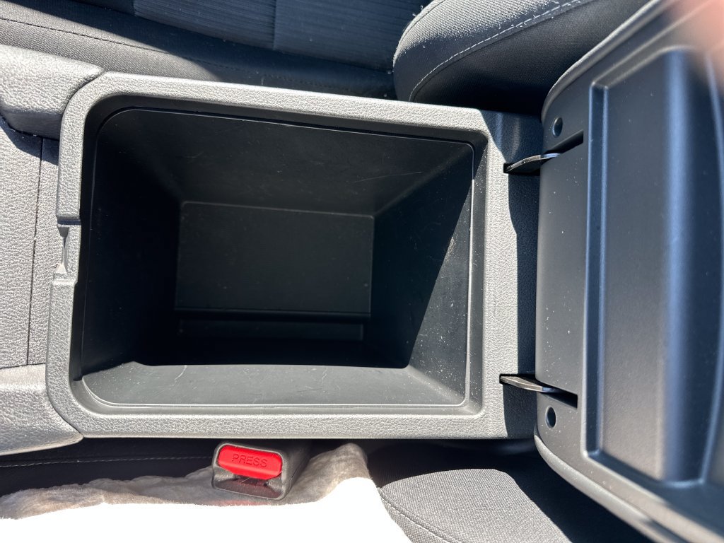 Used 2024 Nissan Sentra SV FWD image 39