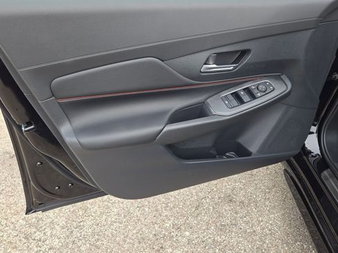New 2026 Nissan Sentra SR w/ Floor Mat Package FWD image 18