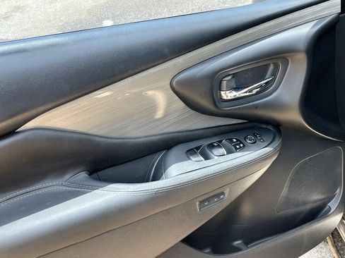 Used 2017 Nissan Murano Platinum w/ Platinum Technology Package FWD image 18