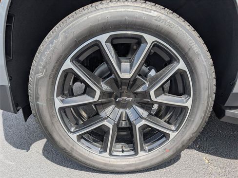 New 2026 Chevrolet Suburban RST w/ Comfort Package RWD image 12