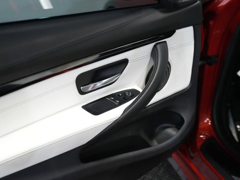 Used 2018 BMW M4 Coupe image 23