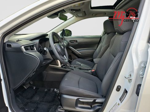 Used 2024 Toyota Corolla Cross LE w/ Moonroof Package FWD image 23