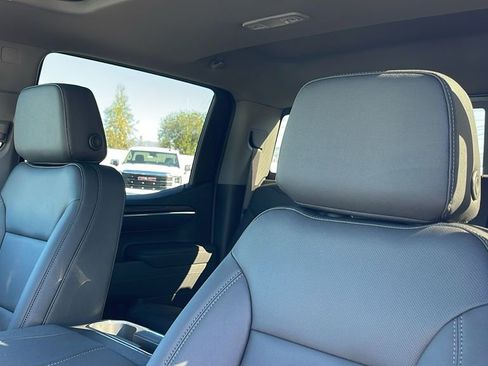 New 2026 GMC Sierra 1500 SLT w/ SLT Premium Plus Package image 12