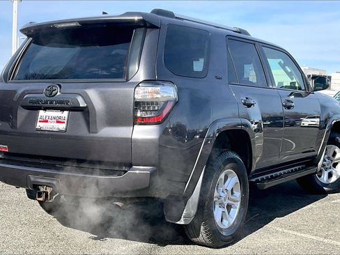 Used 2023 Toyota 4Runner SR5 Premium image 12