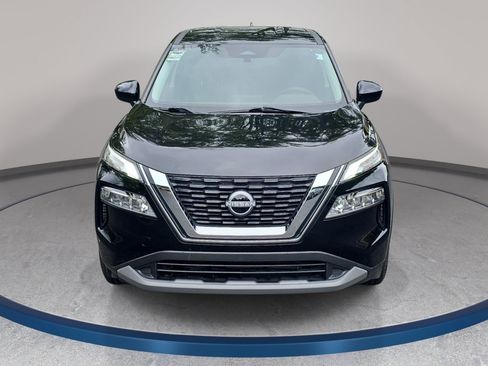 Used 2023 Nissan Rogue SV FWD image 2