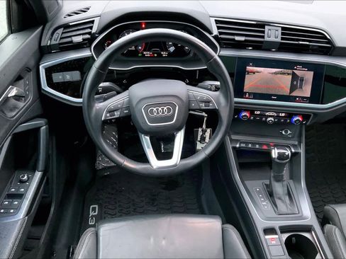 Used 2022 Audi Q3 2.0T Premium Plus image 6