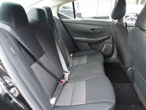 Used 2025 Nissan Sentra SV FWD image 13