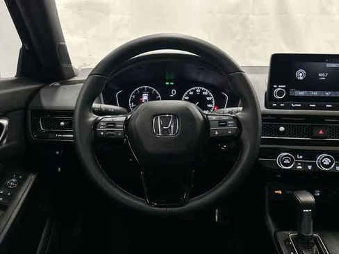 Used 2025 Honda Civic Sport image 15
