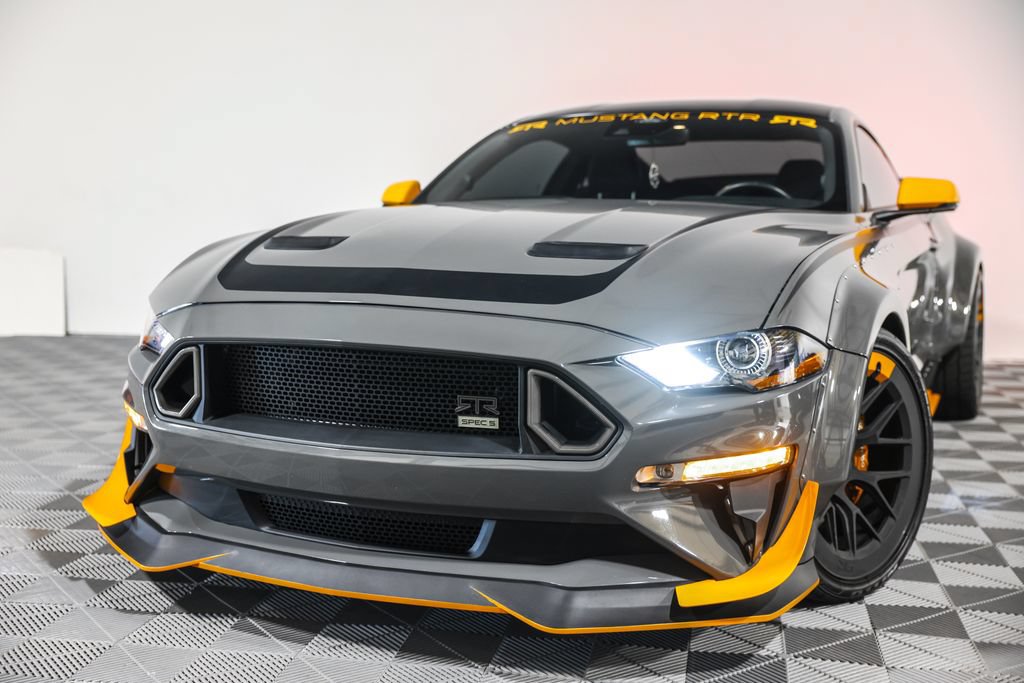 Used 2021 Ford Mustang GT Premium w/ Equipment Group 401A RWD image 11