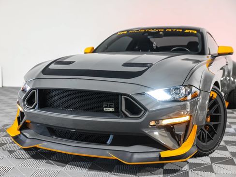 Used 2021 Ford Mustang GT Premium w/ Equipment Group 401A RWD image 11