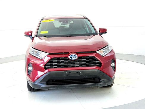 Certified 2019 Toyota RAV4 XLE w/ Convenience Package image 8