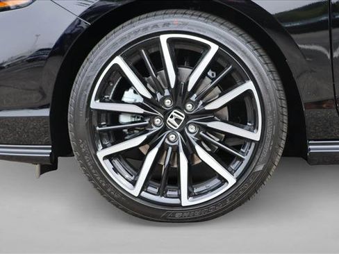 New 2026 Honda Accord Touring image 9