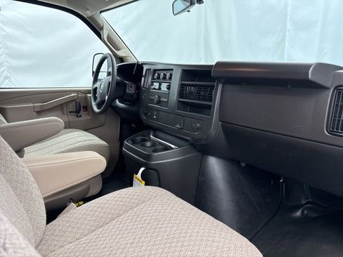 New 2026 GMC Savana 2500 w/ Driver Convenience Package RWD image 26