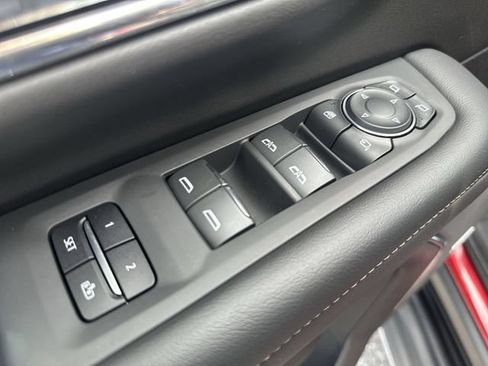 Used 2023 Chevrolet Tahoe High Country AWD/4WD image 17
