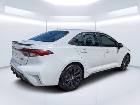 Used 2024 Toyota Corolla XSE FWD image 3