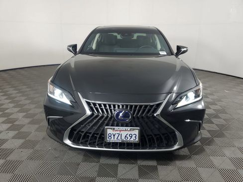 Used 2022 Lexus ES 300h w/ Premium Package image 9