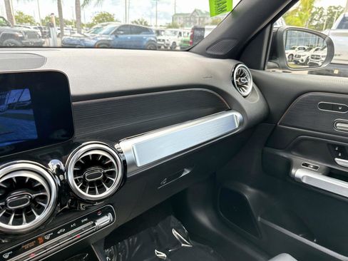 Certified 2026 Mercedes-Benz GLB 250 4MATIC image 26
