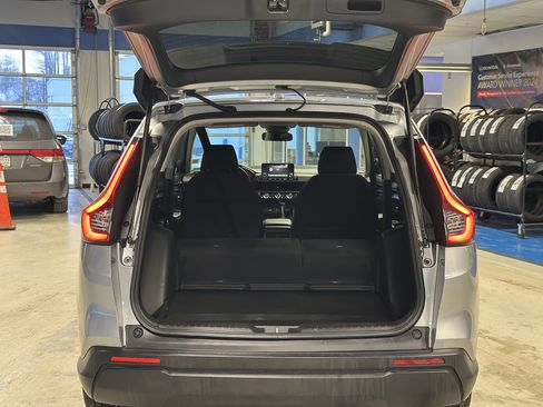 Used 2023 Honda CR-V EX image 6